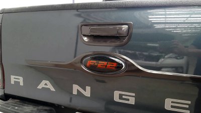 23 ครอบโลโก้ฝาท้ายกระบะ