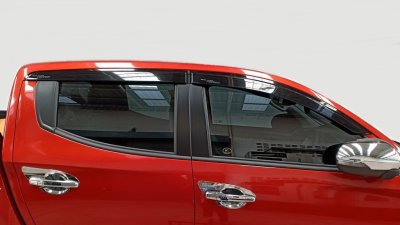 21 กันสาดข้างประตู (โมล์ฉีด)