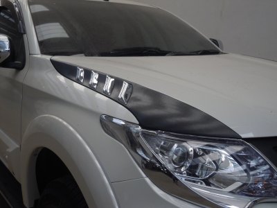 19 Side Bonnet Cover