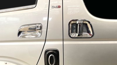 89 ถาดรองมือ+มือจับประตู HIACE 2005-2018 (10 ชิ้น)