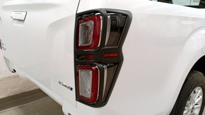 25 Tail Lamp Cove (ผิวดำในตัว)