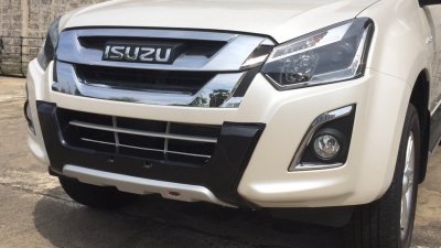 24 จมูกกันชนหน้า (V 1) รุ่น 4WD