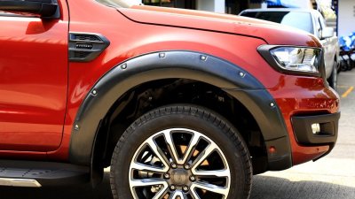 23 คิ้วล้อ (V 5) มีหมุดหลอก 6 นิ้ว