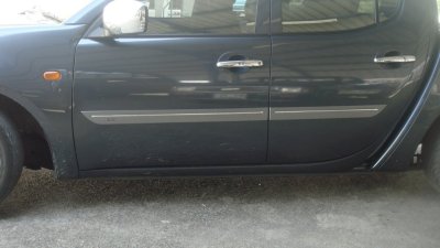 25 Side Moulding Guard(Compatible with PAJERO 2010)