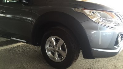 24 Front Fender Flares (V 1) OEM Style