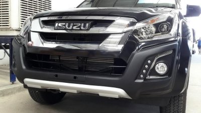 29 Front Bumper Cover with DRL