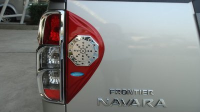 29 Rear Gate Break Light