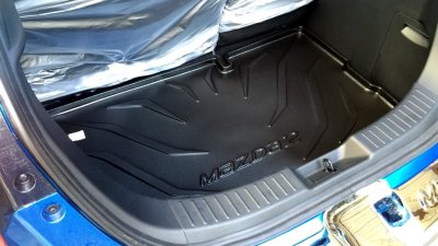 2 Cargo Tray (Petrol Engine Or Diesel Engine)