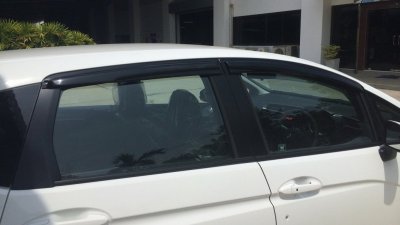 2 กันสาดข้างประตู (ทรง Mugen)