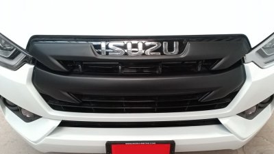 33 ครอบกระจังหน้า