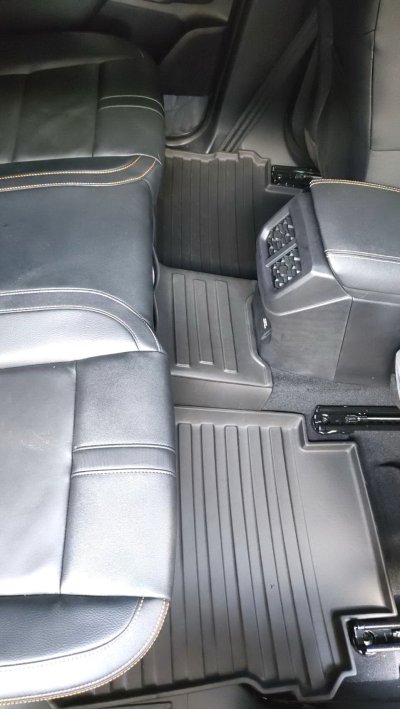 52 ถาดปูพื้นเข้ารูปรถยนต์ (5 ชิ้น)