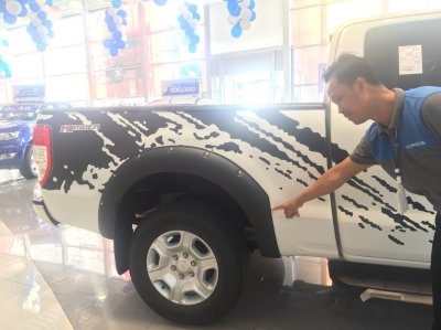 37 Front Fender Flares (V 10)