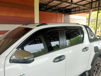 33 ราวหลังคา