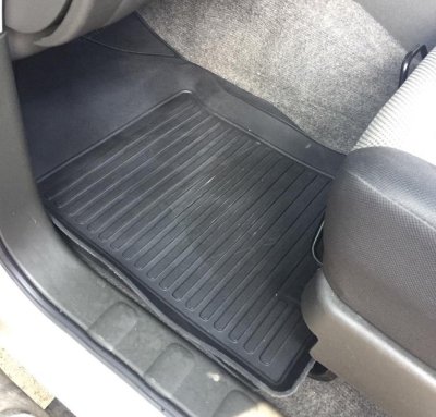 31 Car floor mats (5 pcs.)  NISSAN NAVARA (YEAR 2006-2013)