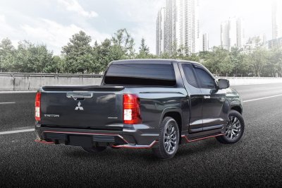 4 SKIRT (รอบคัน) TRITON 2023 (8 ชิ้น) ทรง ARTIMO  มี (รุ่นแค๊บ) และ (รุ่น 4 ประตู)