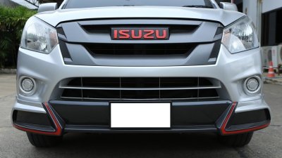 35 สเกิร์ตรอบคัน  ทรง X-series (ปี2018) (2WD) Cab