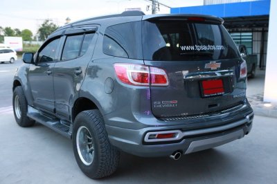 24 สเกิร์ตรอบคัน (V 3) ทรง Dubai2 แบบมีไฟ