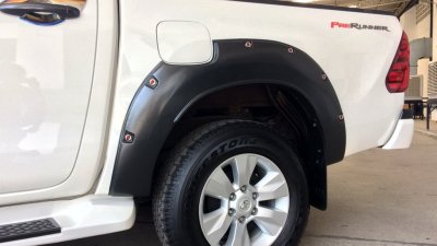 38 คิ้วล้อ (V.4) มีหมุดหลอก “R”