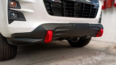 39 Front Bumper Cover