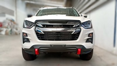 39 Front Bumper Cover