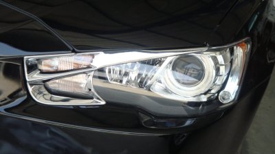 3 คิ้วไฟหน้า