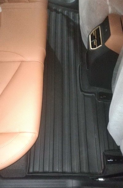 1 Car floor nats (3 pcs.) NETA X 2024