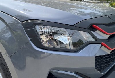 5 Tail lamp cover (Top) LED Black plastic ISUZU DMAX (YEAR 2023)