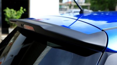 4 สปอยเลอร์หลัง