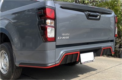 7 SKIRT (รอบคัน) DMAX 2023 (รุ่น 4 ประตู) ตัวเตี้ย 8 ชิ้น