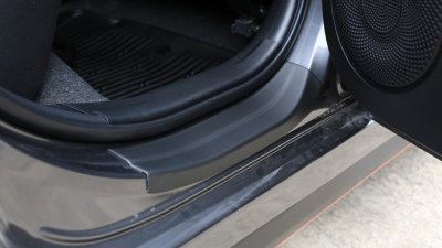 4 Front Scuff Plate