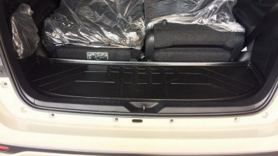 4 ถาดวางของท้ายรถ