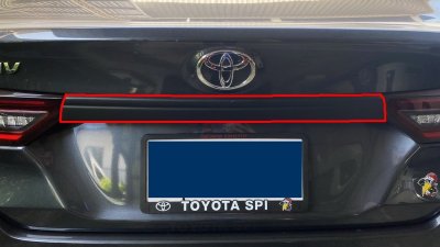 7 คิ้วฝากระโปรงท้าย  รุ่น 4 ประตู TOYOTA YARIS ATIV 2022