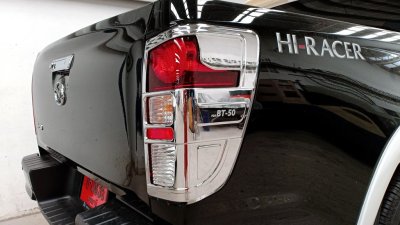 4 ครอบไฟท้าย