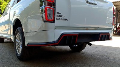 6 Body kit (4 Door) narro body (8 pcs.) D-max 2023