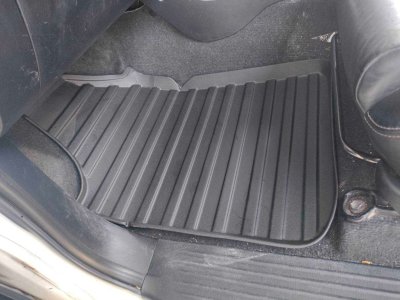 31 Car floor mats FORTUNER 2006-2014