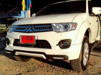 4 สเกิร์ตหน้าท้าย (V 2) มีไฟLED