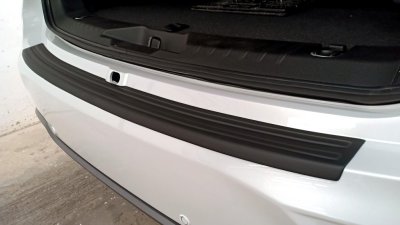 5 Rear Bumper Step Cover