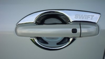 6 ถาดรองมือเปิดประตู