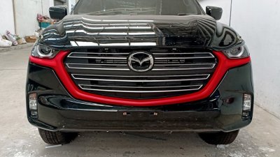 6 คิ้วกระจังหน้า (ตัวล่าง)