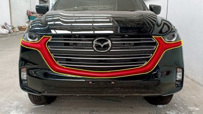 6 คิ้วกระจังหน้า (ตัวล่าง)