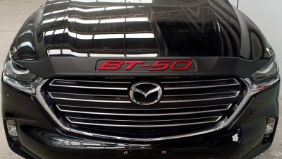 7 คิ้วฝากระโปรงหน้า