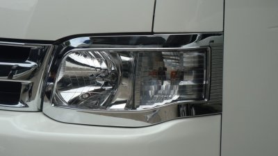 7 ครอบไฟหน้า (ปี 2011)