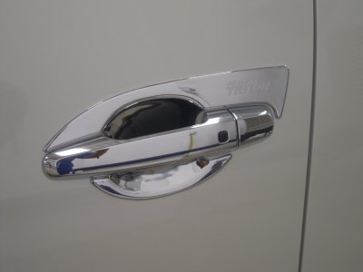 8 Door Handle Inner