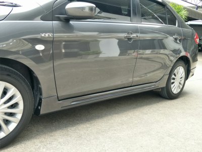 6 สเกิร์ตรอบคัน