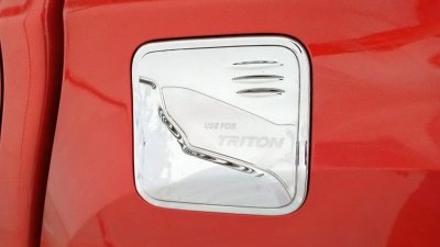 9 Tank Cover (Double Cab) black