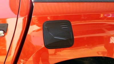 9 Tank Cover (Double Cab) black