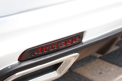 9 ครอบไฟทับทิมท้าย