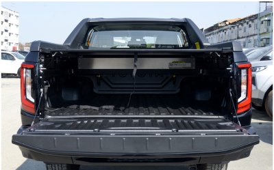 23 Roller up Toyota Hilux Travo Electric 2026