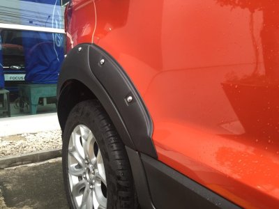 6 Fender Flares (front)