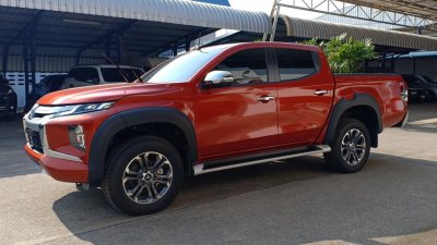 13 คิ้วล้อ (V 1) ทรงห้าง